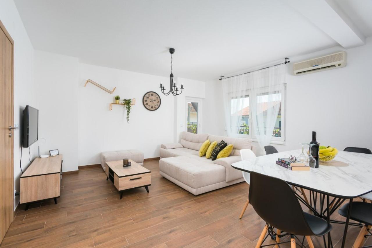 Apartman Regius White Trogir Habitación foto